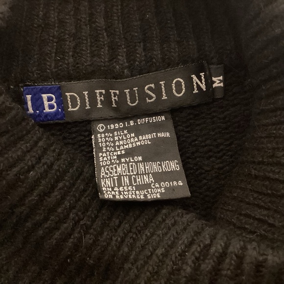 I.B. Delusion womens turtleneck sweater with bead worksize medium - Picture 6 of 7